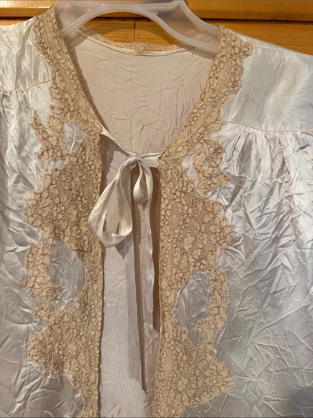 Vintage 1930,1940s pure silk satin bed jacket